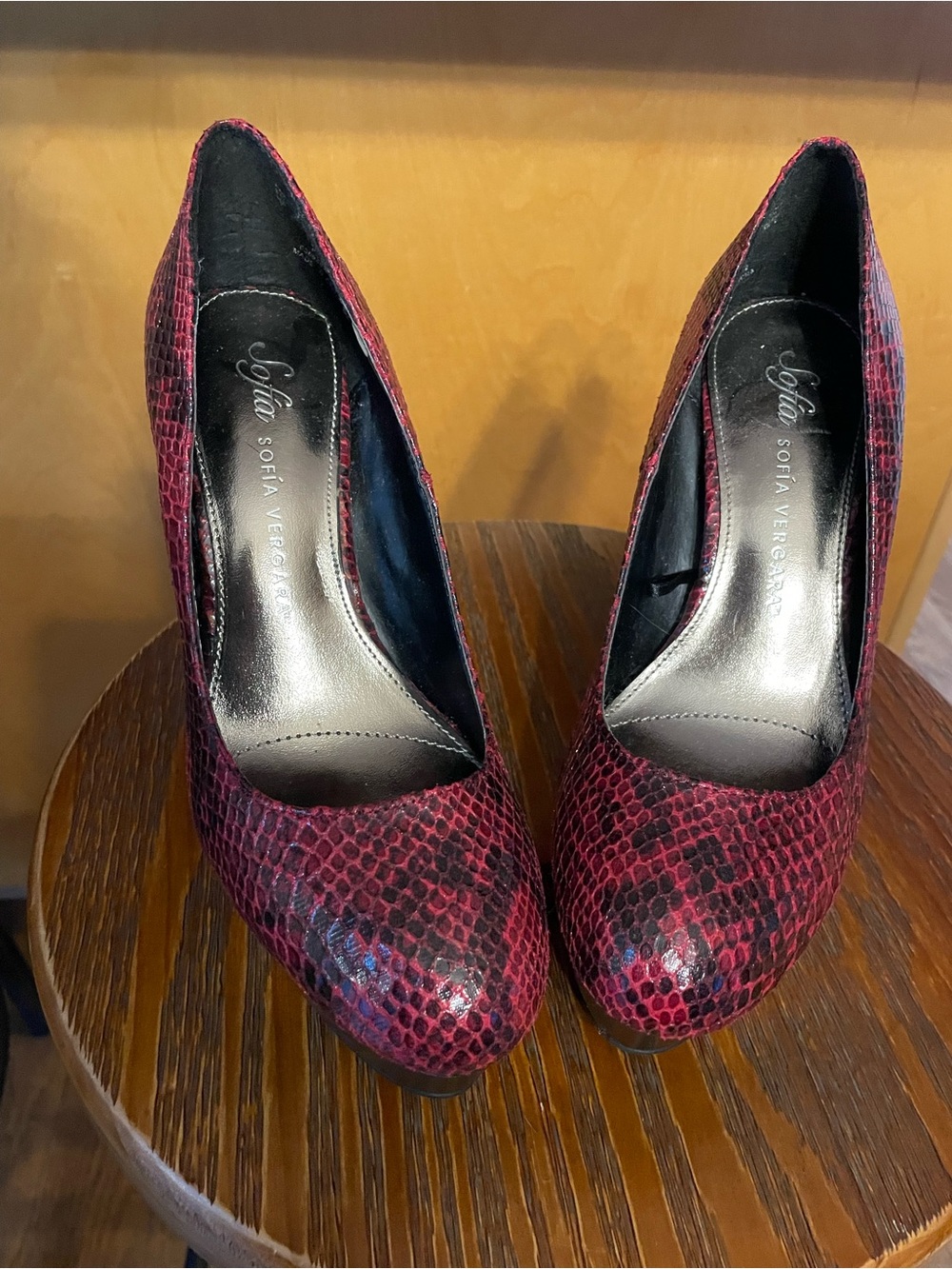 sofia by sofia vergara Red Snake-Print platform Pumps